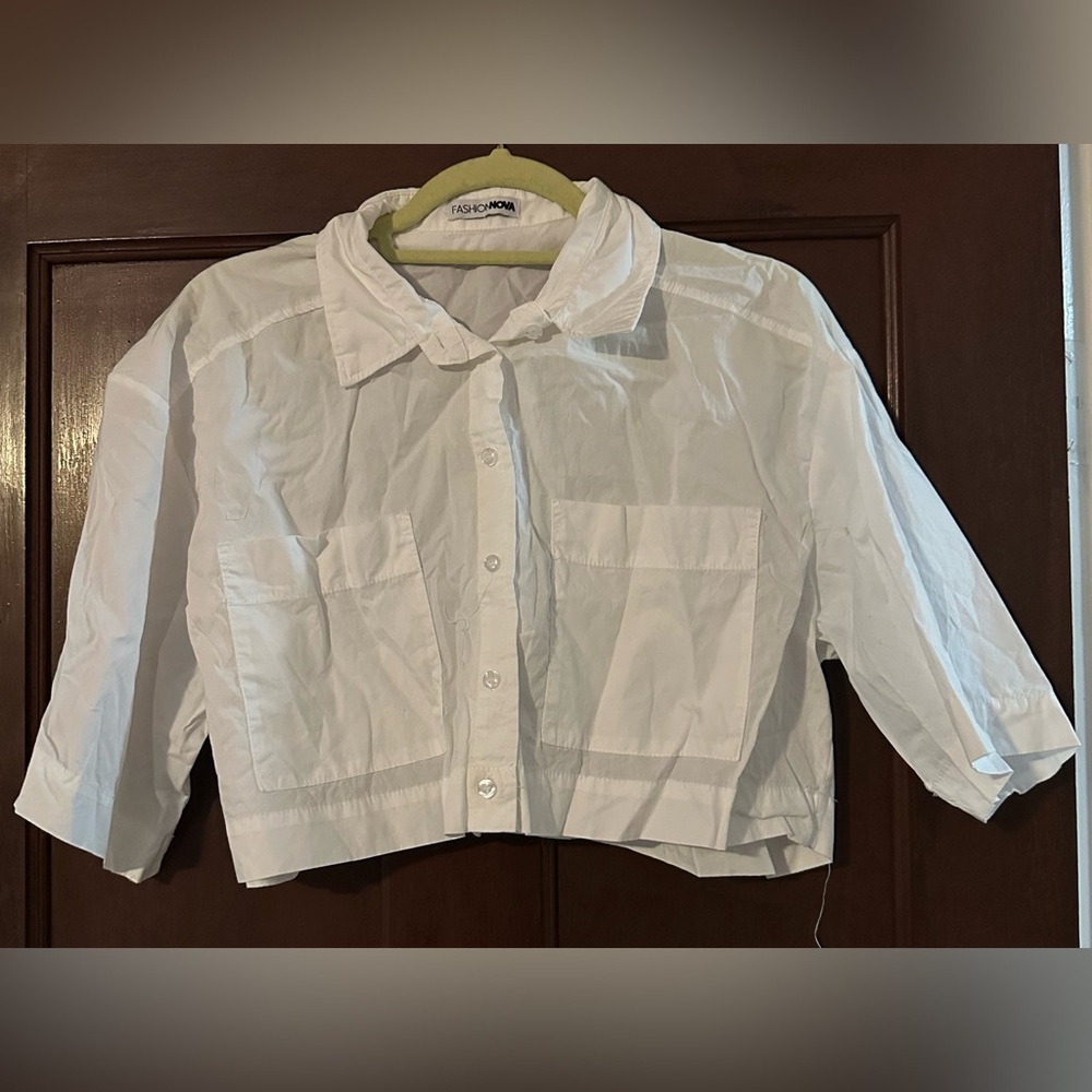 Fashion Nova White Cropped Button-Up Shirt